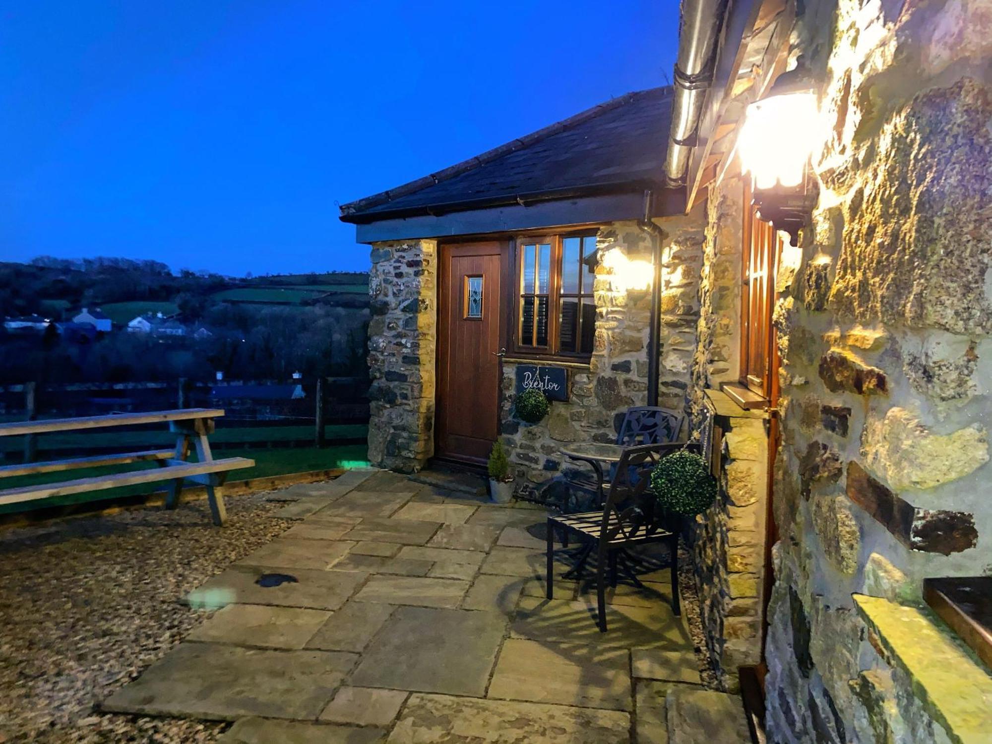 The Mary Tavy Inn Marytavy Bagian luar foto