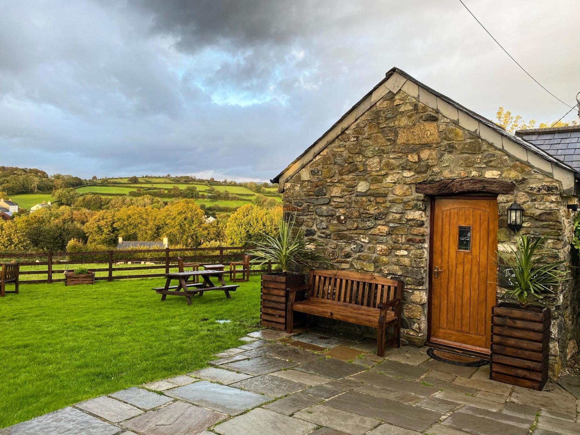 The Mary Tavy Inn Marytavy Bagian luar foto