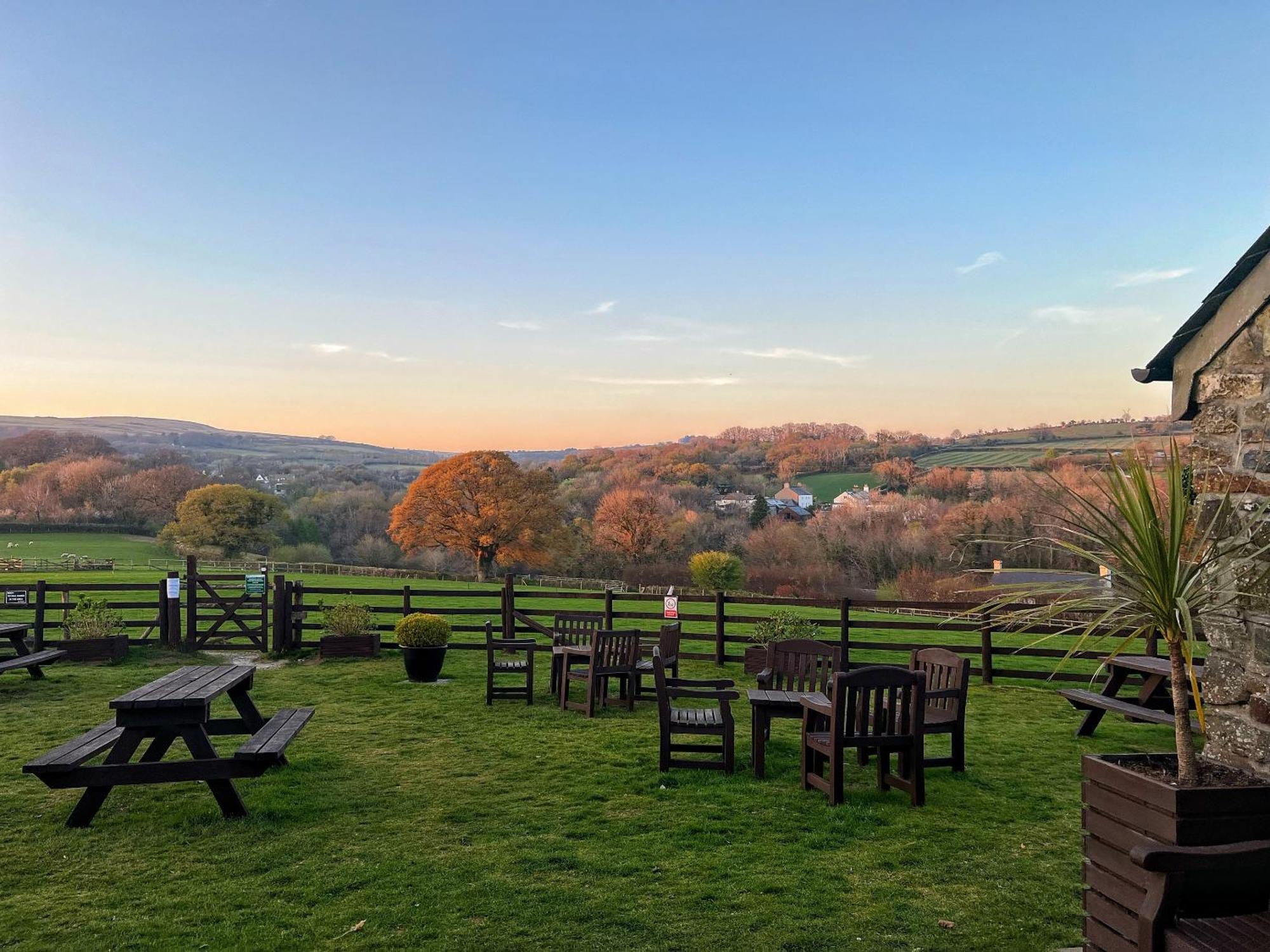 The Mary Tavy Inn Marytavy Bagian luar foto