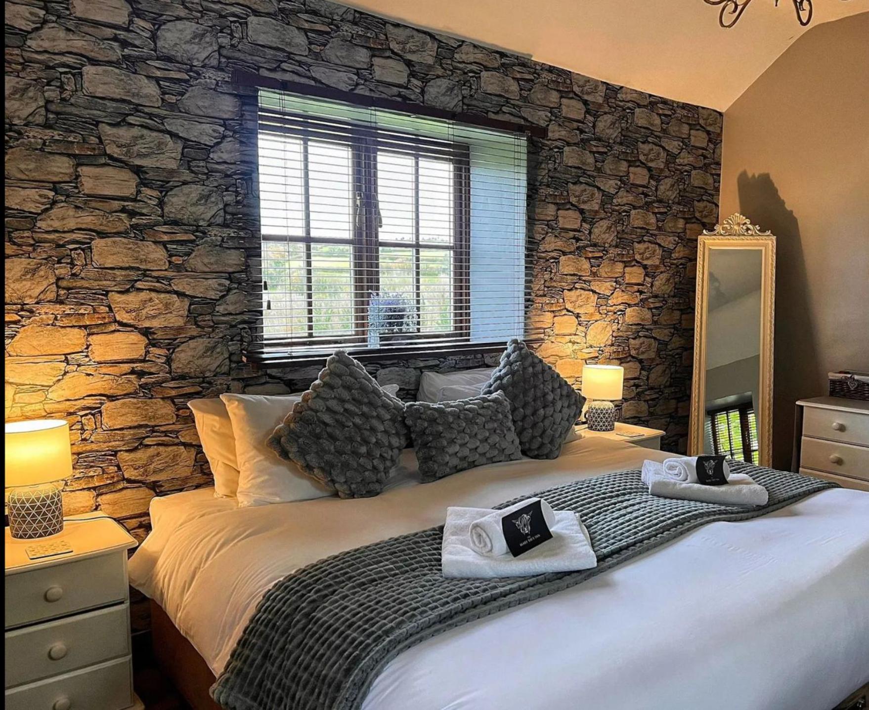 The Mary Tavy Inn Marytavy Bagian luar foto