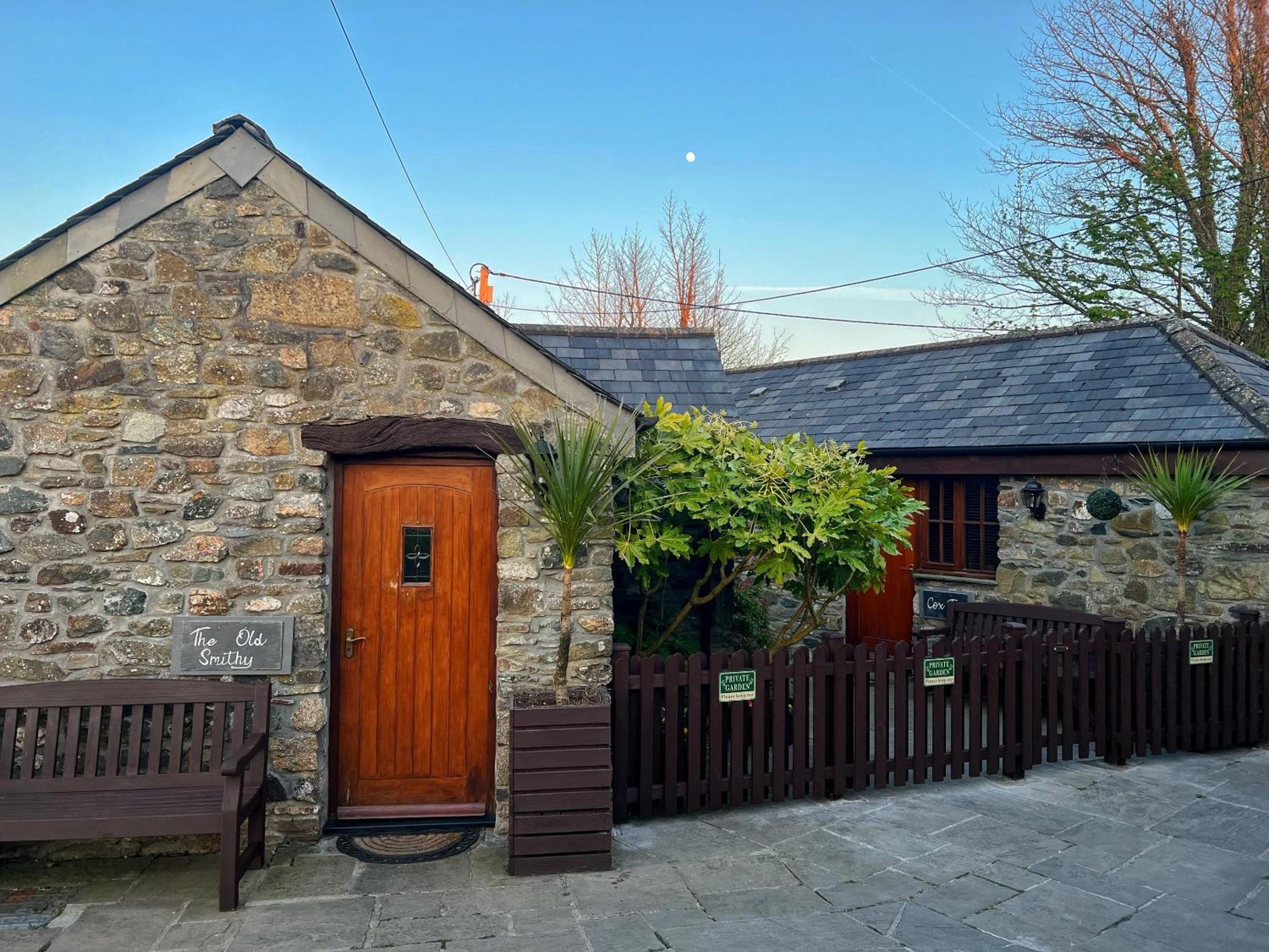 The Mary Tavy Inn Marytavy Bagian luar foto