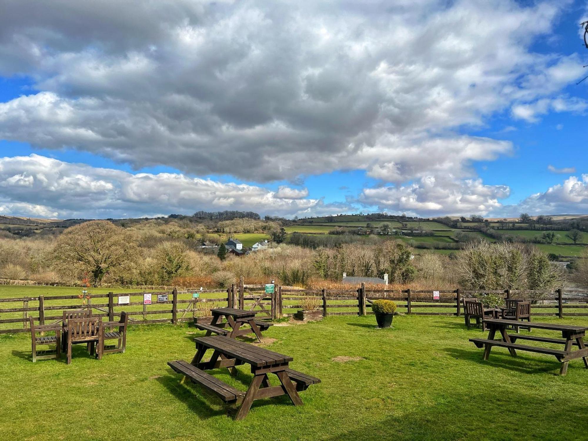 The Mary Tavy Inn Marytavy Bagian luar foto